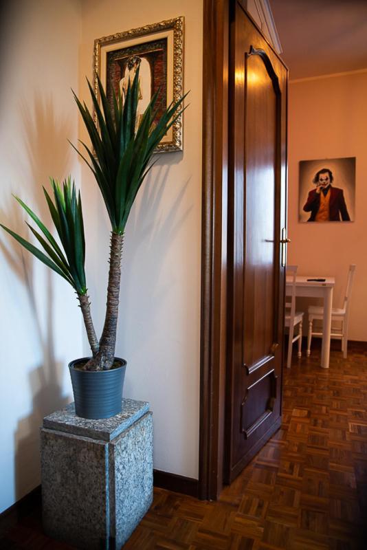 La Corte Di Aldo Роцано Екстериор снимка